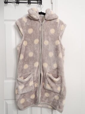 Cozy Hooded Fuzzy Polka Dot Vest room wear - Taupe & Cream women size M/L